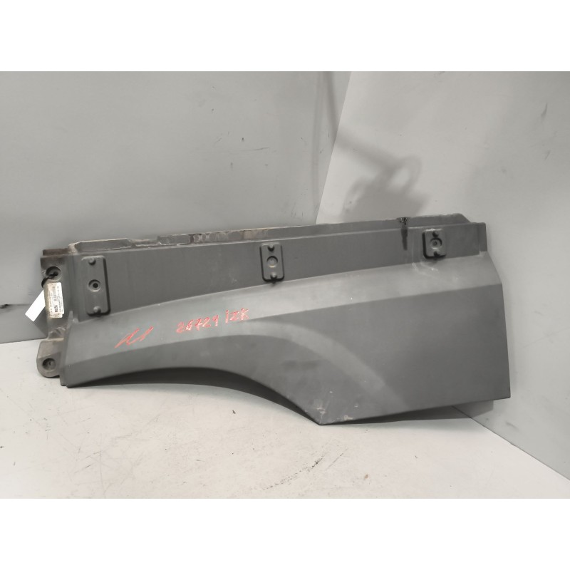 Recambio de moldura trasera cabina para daf serie xf106 referencia OEM IAM 1843492 IZQUIERDA 