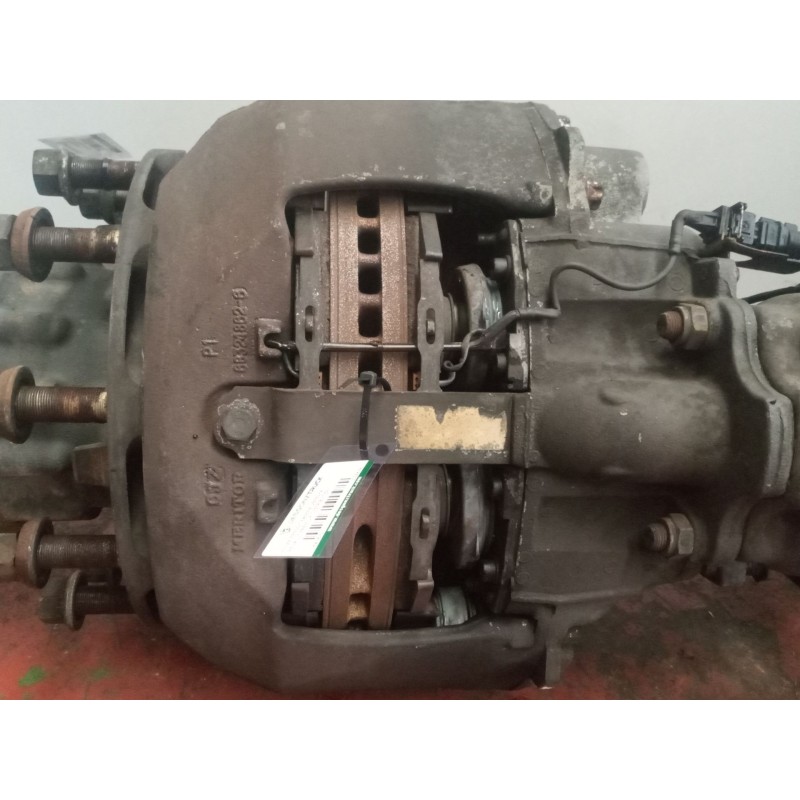 Recambio de pinza freno trasera derecha para renault premium distribution 7.2 diesel referencia OEM IAM 20566780  