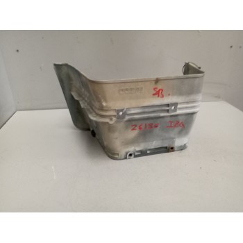 Recambio de peldaño izquierdo para iveco eurocargo chasis  (typ 130 e 18) larga distancia referencia OEM IAM  8142615 