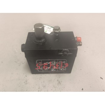 Recambio de bomba elevacion cabina para renault premium distribution 10.8 diesel referencia OEM IAM 5001867463 7482053294 