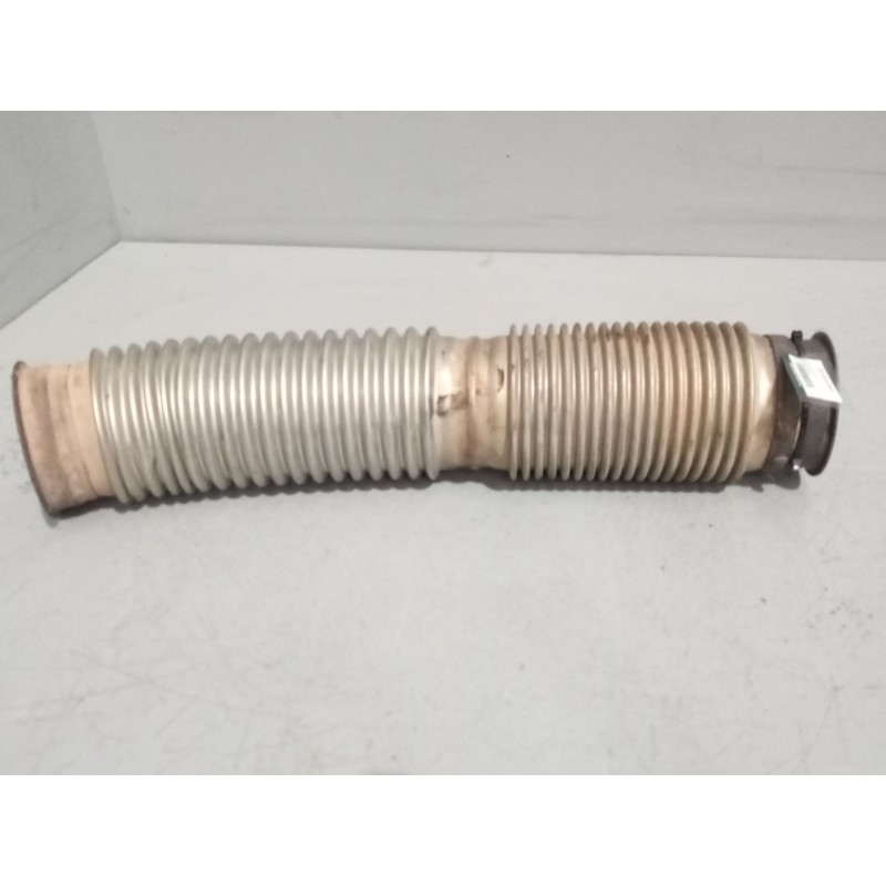 Recambio de flector tubo escape para daf serie xf106 referencia OEM IAM  1954914 