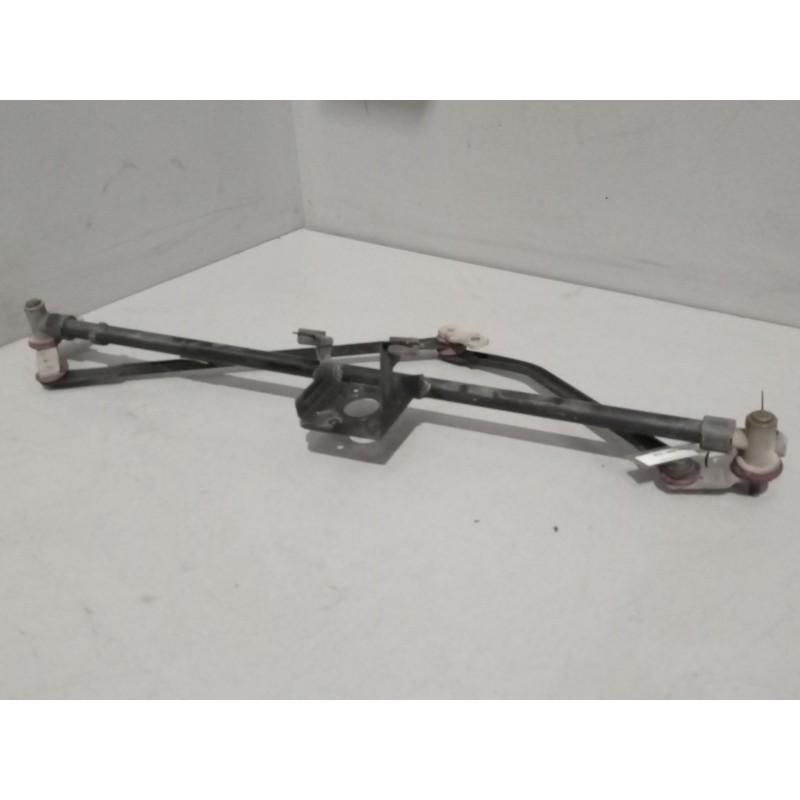 Recambio de brazo limpia delantero para man tgx 18.440 10.5 diesel referencia OEM IAM  81264006357 