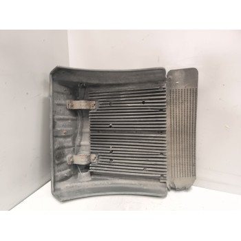 Recambio de guardabarros trasero derecho para man tg - a 18.410 12.0 diesel referencia OEM IAM  81664100294 