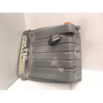 Recambio de guardabarros trasero derecho para man tg - a 18.410 12.0 diesel referencia OEM IAM  81664100294 