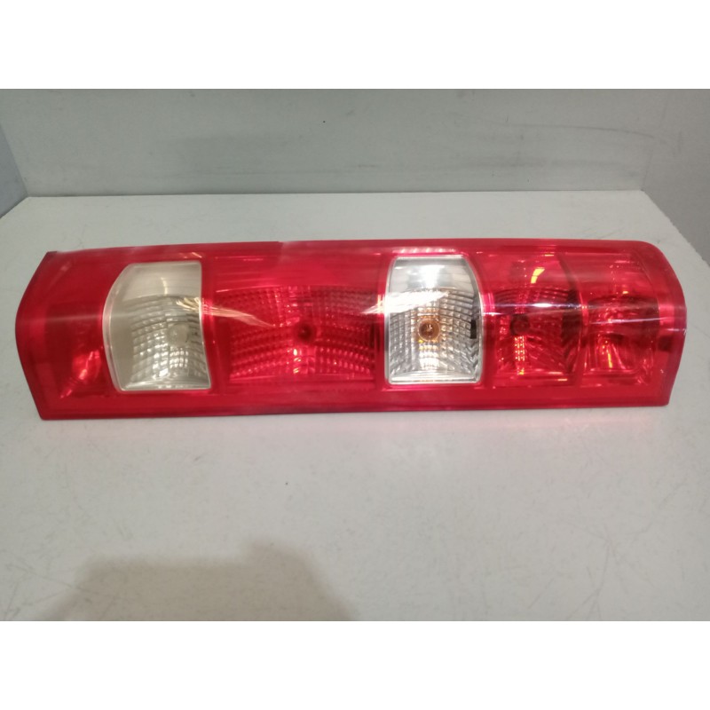Recambio de piloto trasero izquierdo para iveco daily iv caja/chasis 35s17 w, 35s17 wd referencia OEM IAM  69500591 