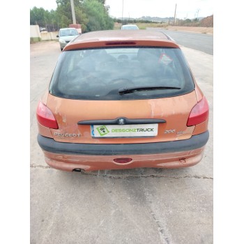 peugeot 206 berlina del año 2000