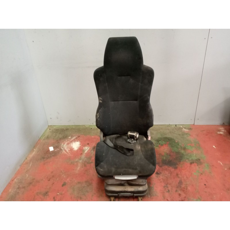 Recambio de asiento delantero derecho para man tgx 18.480 fg / 4x2 bl xl referencia OEM IAM  81623076150 