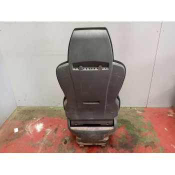 Recambio de asiento delantero derecho para man tgx 18.480 fg / 4x2 bl xl referencia OEM IAM  81623076150 