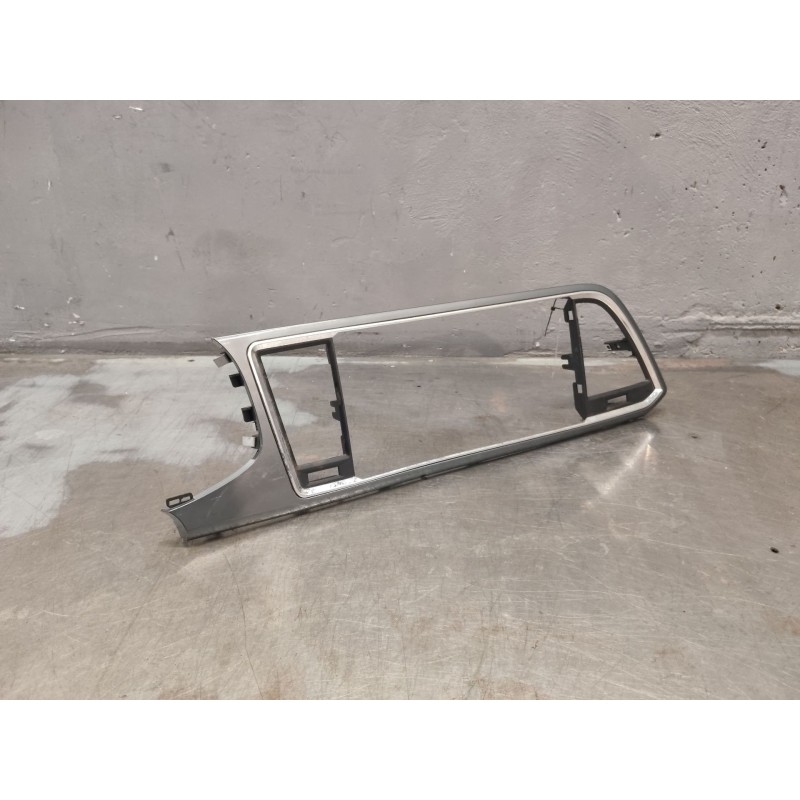 Recambio de guarnecido pantalla multifuncion para seat ateca (kh7, khp) 1.0 tsi referencia OEM IAM   