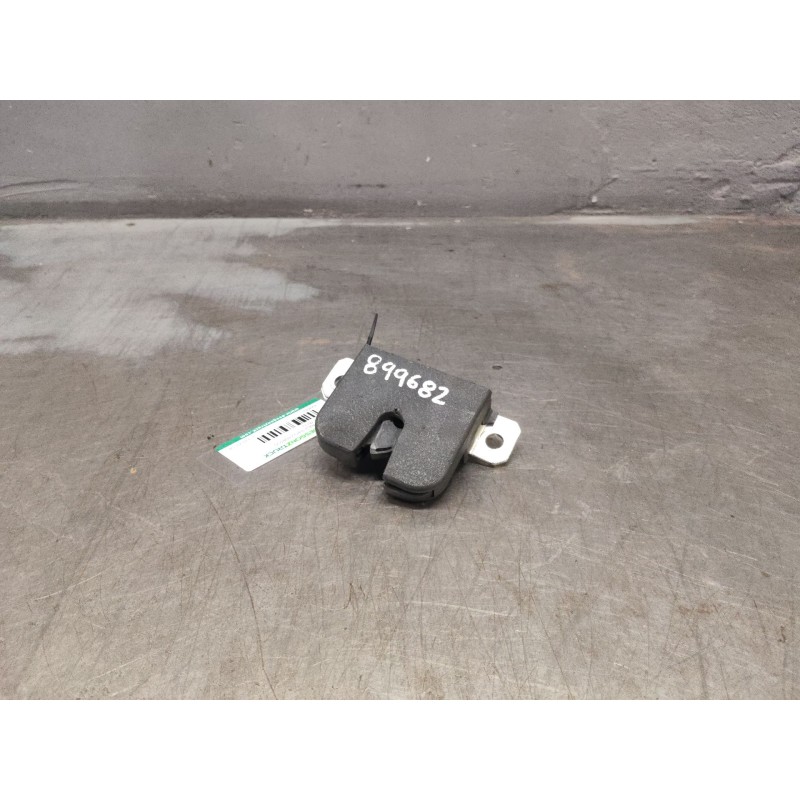 Recambio de cerradura maletero / porton para seat ibiza (6l1) fresh referencia OEM IAM 6L6827505A 3 PINS 