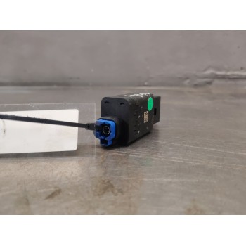 Recambio de conector usb / aux para opel combo furgón/monospace (k9) 1.5 d referencia OEM IAM 9848394780  