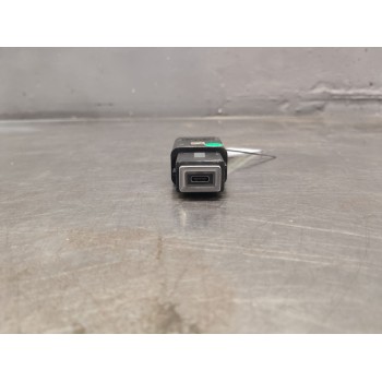 Recambio de conector usb / aux para opel combo furgón/monospace (k9) 1.5 d referencia OEM IAM 9848394780  