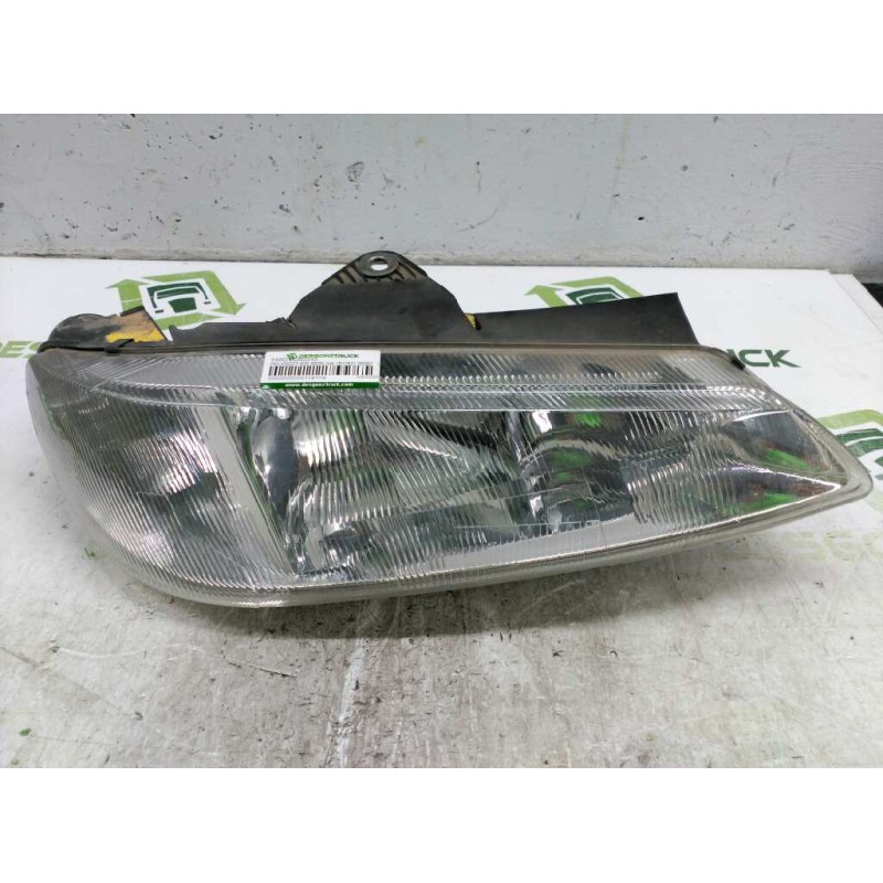 Recambio de faro derecho para peugeot 406 berlina (s1/s2) srsd referencia OEM IAM 0301037022  