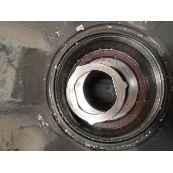 Recambio de buje delantero para renault magnum ab diesel referencia OEM IAM  7421022433 