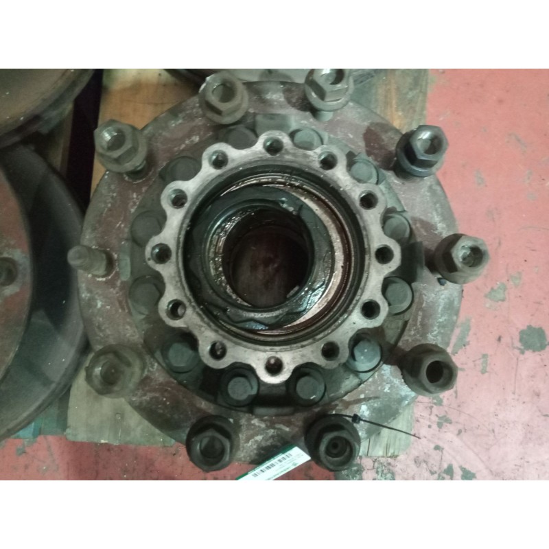 Recambio de buje trasero izquierdo para iveco stralis (as) 11.1 diesel referencia OEM IAM  7186804 