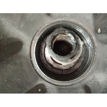 Recambio de buje delantero para renault magnum ab 2005 12.8 diesel referencia OEM IAM  7421022433 