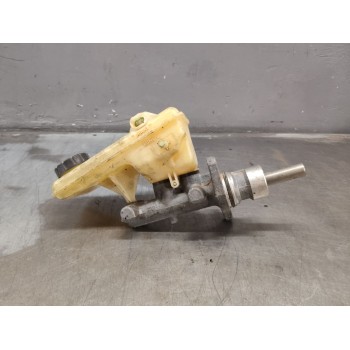 Recambio de bomba freno para nissan primastar (x83) referencia OEM IAM 320670082  