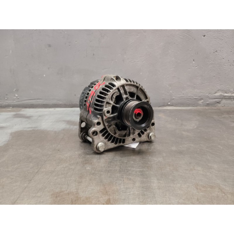 Recambio de alternador para seat ibiza (6k) básico referencia OEM IAM 0123320007 028903025Q 