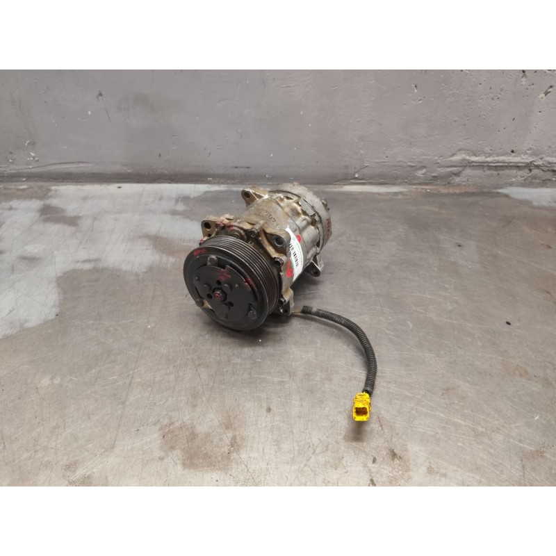 Recambio de compresor aire acondicionado para citroën berlingo 1.9 d x plus familiar referencia OEM IAM 130880r  