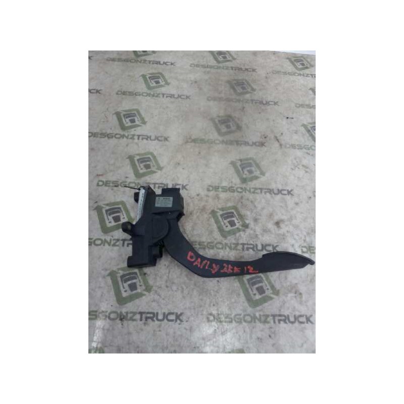 Recambio de pedal acelerador para iveco trucks daily 35s12 referencia OEM IAM 0281002359 500344802 