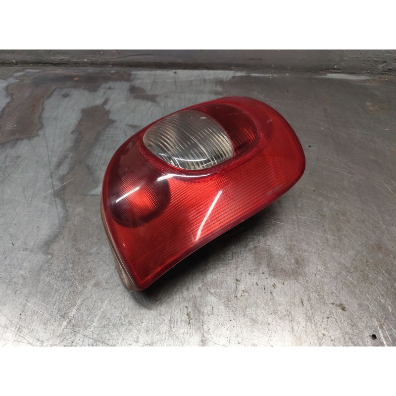 Recambio de piloto trasero izquierdo para citroën xsara picasso 2.0 hdi x referencia OEM IAM 89300231 9631564080 
