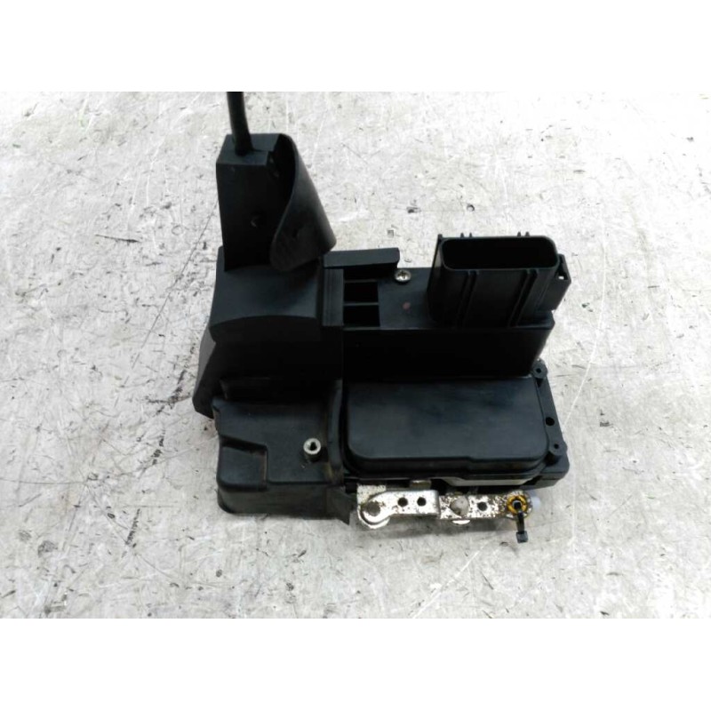 Recambio de cerradura puerta trasera derecha para ford fiesta (cbk) ghia referencia OEM IAM   