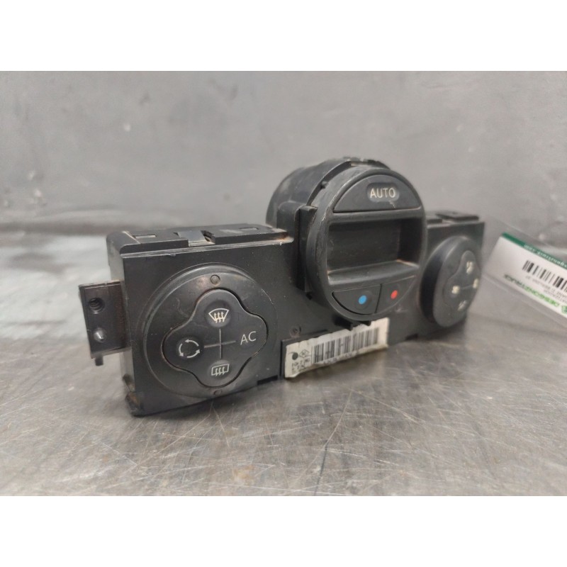 Recambio de mando climatizador para renault megane ii berlina 3p referencia OEM IAM  8200344840 