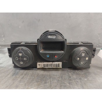 Recambio de mando climatizador para renault megane ii berlina 3p referencia OEM IAM  8200344840 