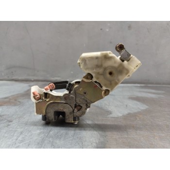 Recambio de cerradura puerta trasera izquierda para nissan almera tino (v10m) acenta referencia OEM IAM  82503BM760 
