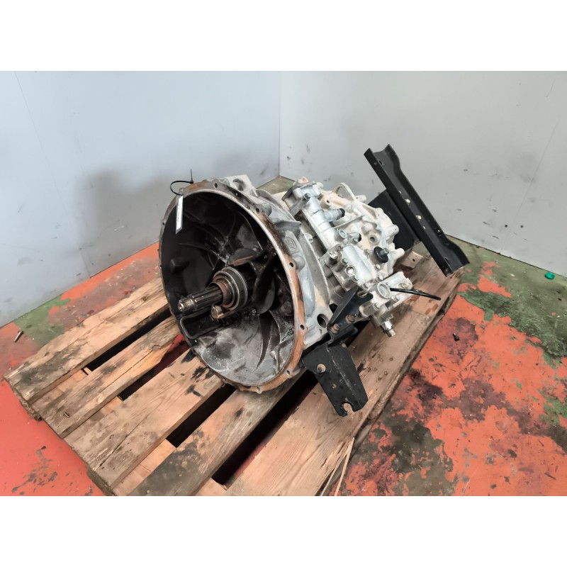 Recambio de caja cambios para nissan nt500 referencia OEM IAM 1347001023 32010LC50A 