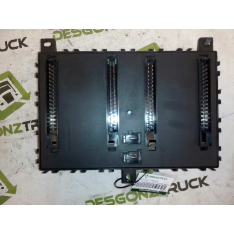 Recambio de caja reles / fusibles para daf serie xf105.xxx fsa 4x2 super-space-cab referencia OEM IAM 1795419 51941620000 