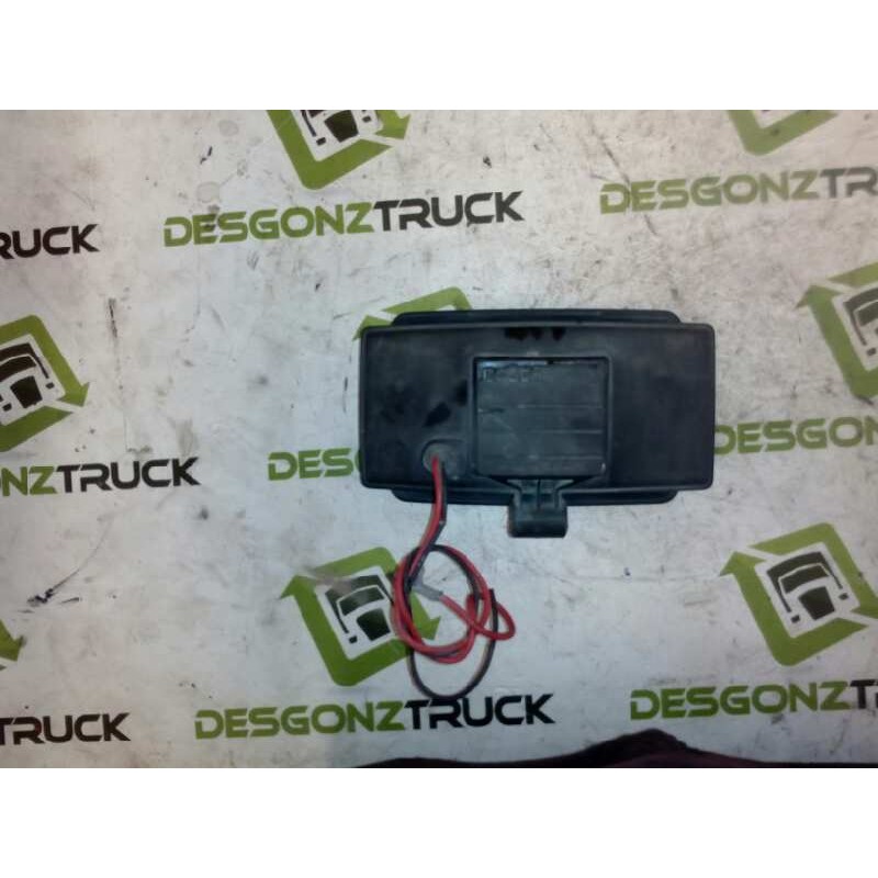 Recambio de faro antiniebla izquierdo para nissan trucks m 140.17 referencia OEM IAM   