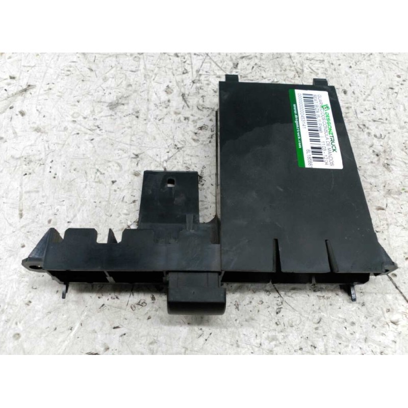 Recambio de guarnecidos consola de mandos para seat ibiza (6l1) fresh referencia OEM IAM 6L1858815  