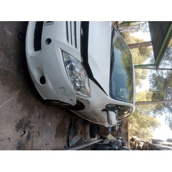 toyota auris del año 2011