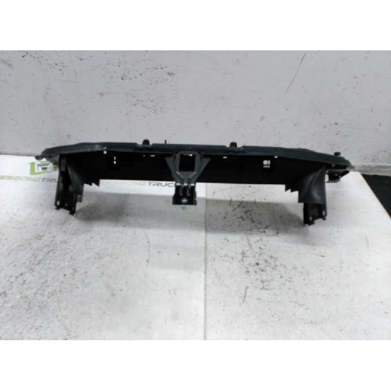 Recambio de traviesa frontal superior para renault vel satis (bj0) expression referencia OEM IAM   