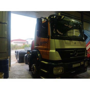 mercedes-benz axor 2-ejes 18 ton 2004  del año 2008