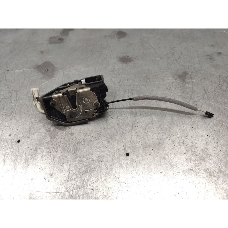 Recambio de cerradura puerta delantera izquierda para bmw serie 5 berlina (e60) 520d referencia OEM IAM  7 PINS 