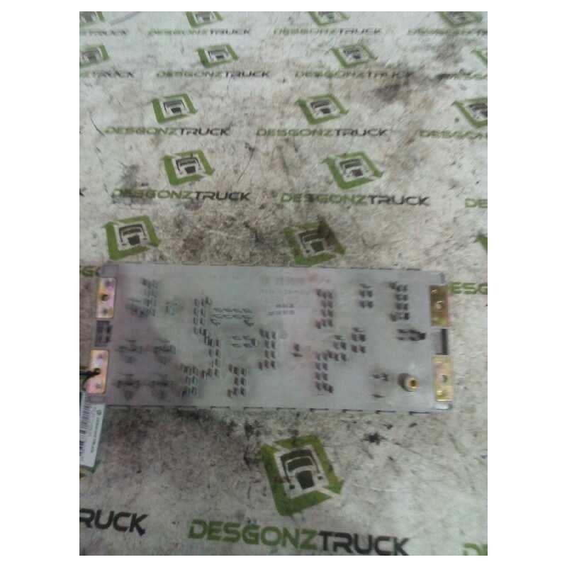 Recambio de caja reles / fusibles para scania trucks serie 3 143 h/ 450 (450cv) referencia OEM IAM 365010 896009 365010