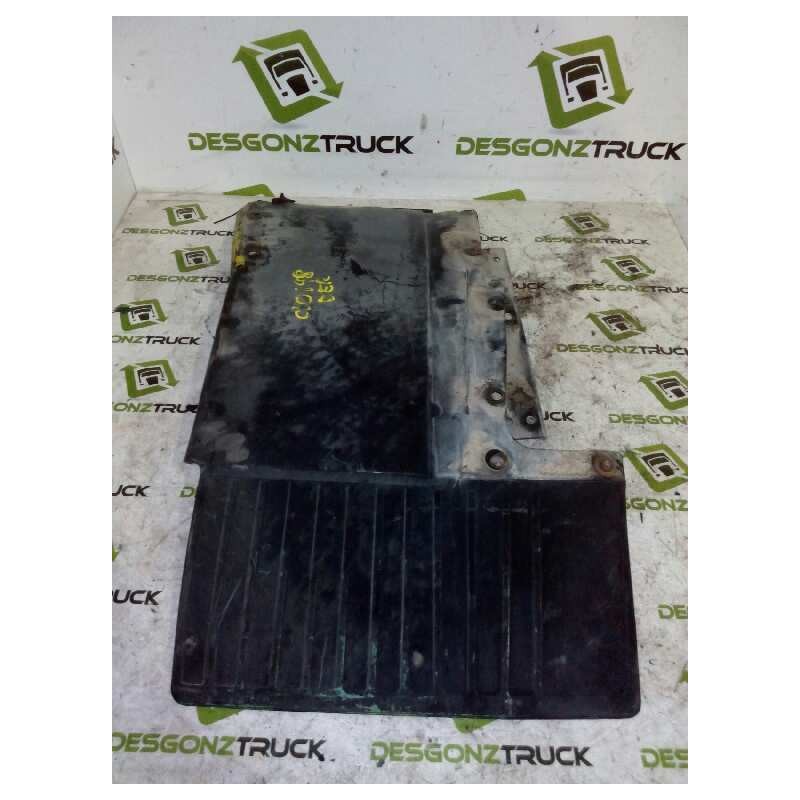 Recambio de guardabarros eje delantero derecho para mercedes trucks lk/ln2 1120 (201-211cv) referencia OEM IAM 6738812301  