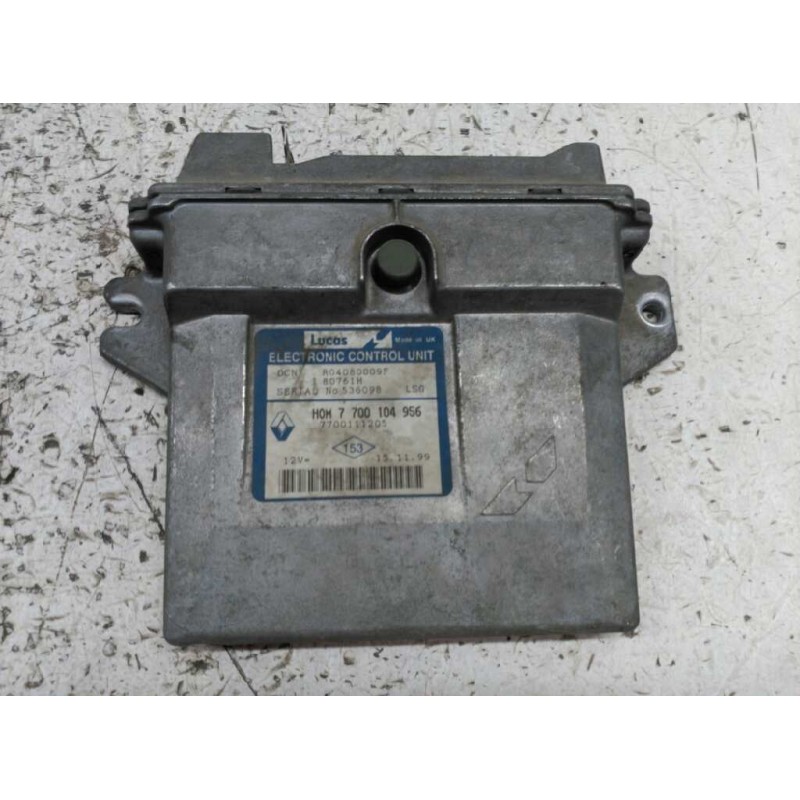 Recambio de centralita motor uce para renault clio ii fase i (b/cbo) 1.9 diesel referencia OEM IAM 7700104956 80761H 7700111205