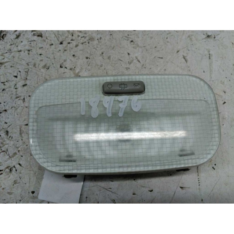 Recambio de luz interior para citroen c2 furio referencia OEM IAM 9680717080  