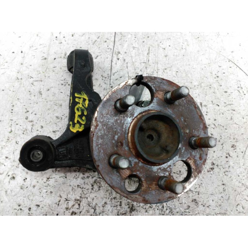 Recambio de mangueta trasera derecha para toyota avensis berlina (t 22) 2.0 d4-d luna (5-ptas.) referencia OEM IAM   