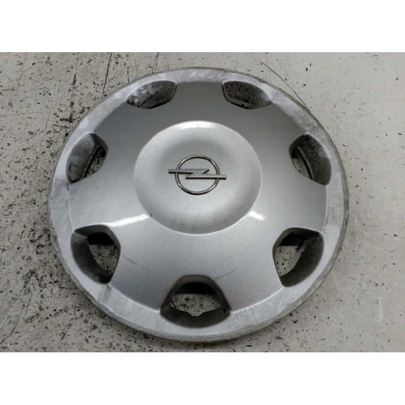 Recambio de tapacubos para opel corsa c club referencia OEM IAM 90576180 13´´ 