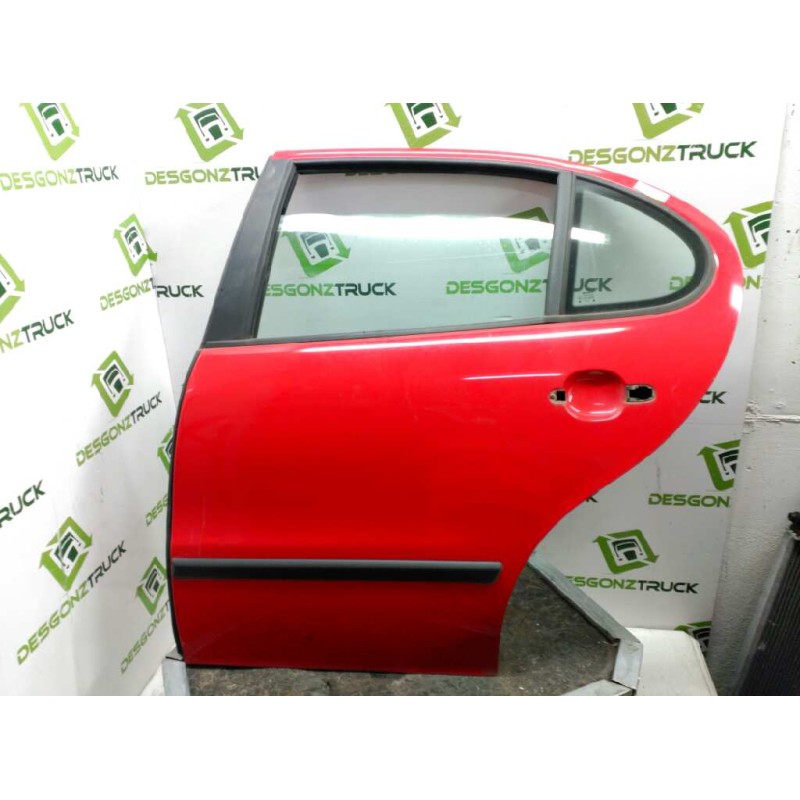 Recambio de puerta trasera izquierda para seat leon (1m1) sport referencia OEM IAM   