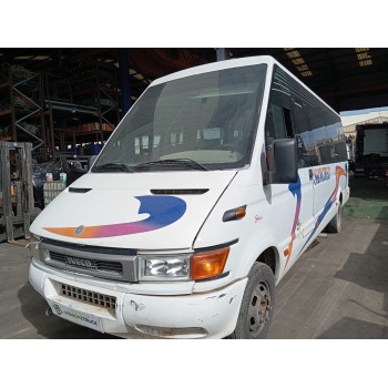 iveco daily v autobús del año 2005