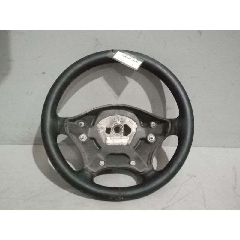 Recambio de volante para riocar march 07 referencia OEM IAM A9064640001  