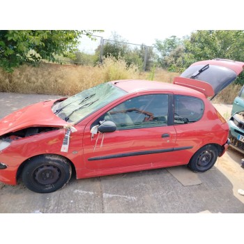 peugeot 206 berlina del año 2000
