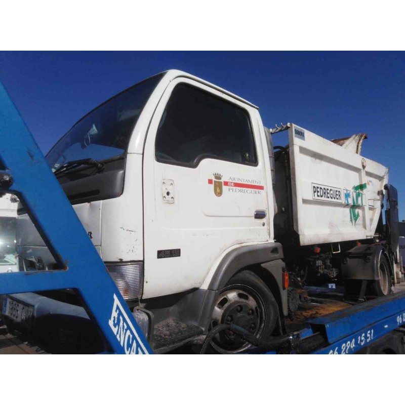 NISSAN CABSTAR 01.04 