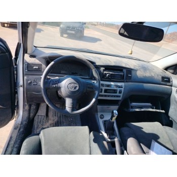 toyota corolla (_e12_) del año 2005