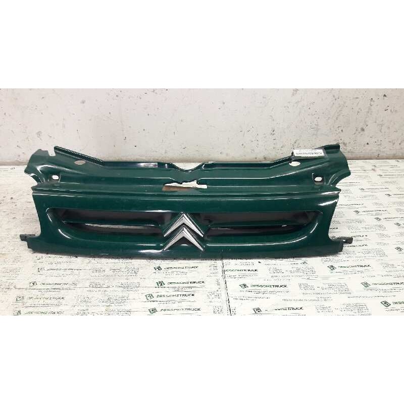 Recambio de rejilla delantera central para citroen berlingo 1.9 d x familiar referencia OEM IAM 9618254877  